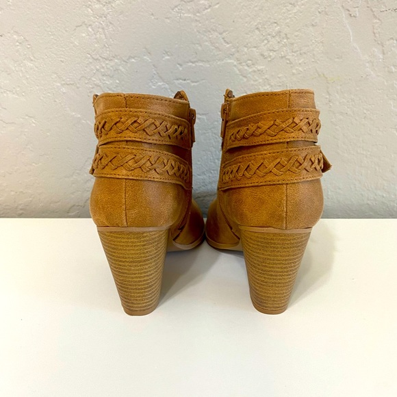 Charlotte Russe ankle boot wedges - Picture 2 of 3